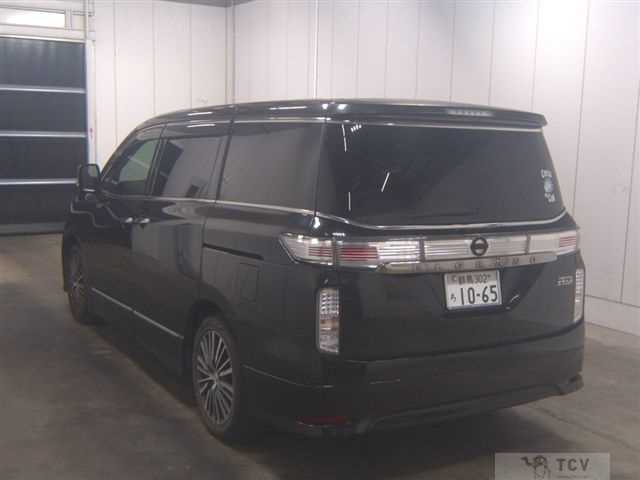2014 Nissan Elgrand