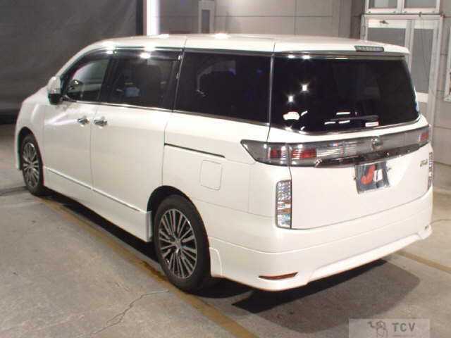 2017 Nissan Elgrand
