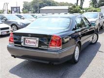 2001 Toyota Crown Majesta
