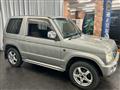 2005 Mitsubishi Pajero Mini