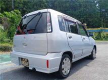 2001 Nissan Cube