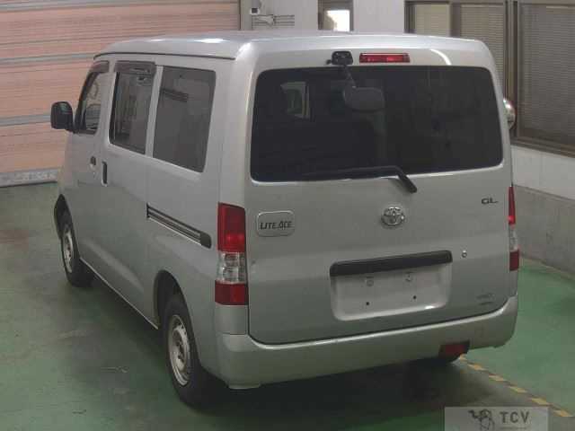 2015 Toyota Liteace Van