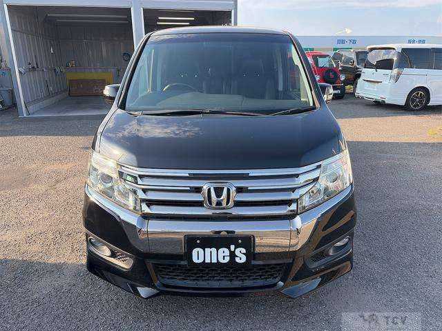 2013 Honda Step WGN