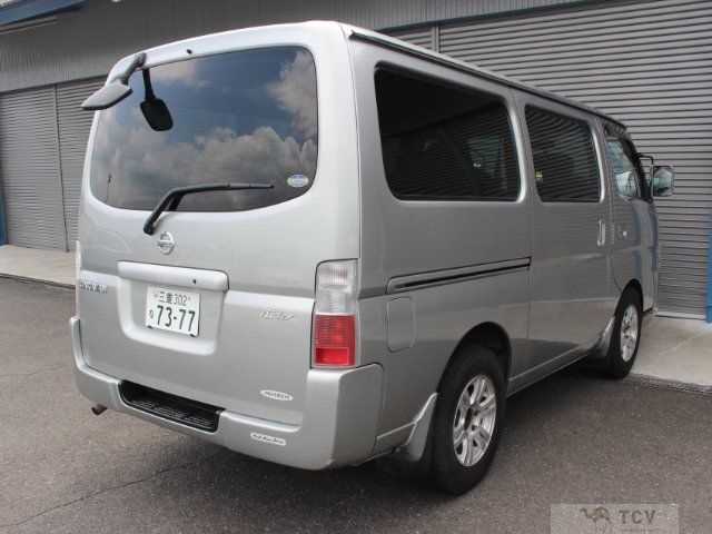 2004 Nissan Caravan