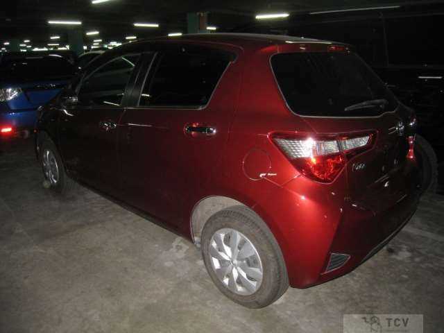 2017 Toyota Vitz