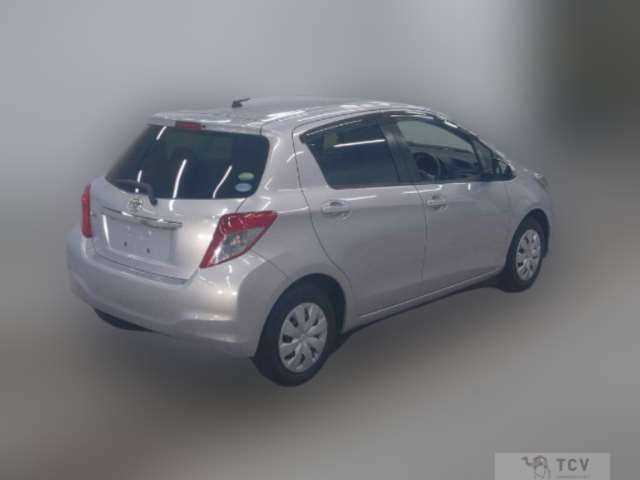 2013 Toyota Vitz