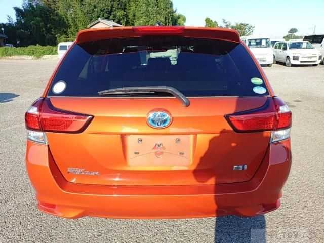 2015 Toyota Corolla Fielder