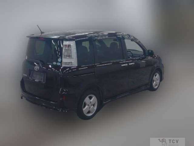 2011 Toyota Sienta