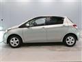 2011 Toyota Vitz