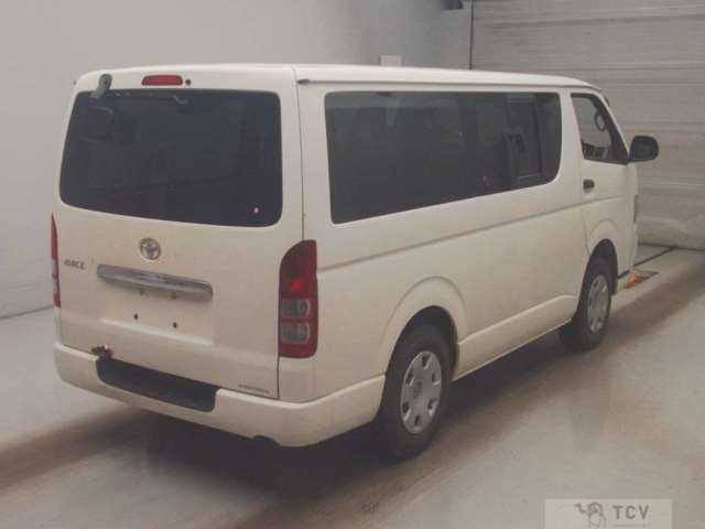 2010 Toyota Hiace Van