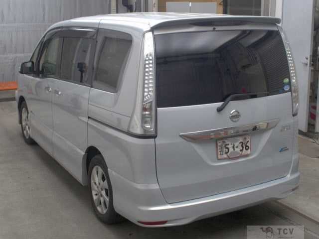 2013 Nissan Serena