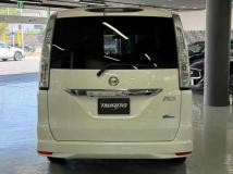2013 Nissan Serena