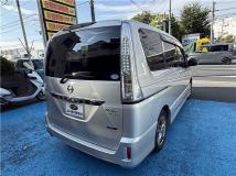2013 Nissan Serena