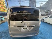 2013 Nissan Serena