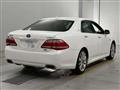 2011 Toyota Crown Hybrid