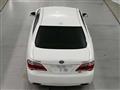 2011 Toyota Crown Hybrid