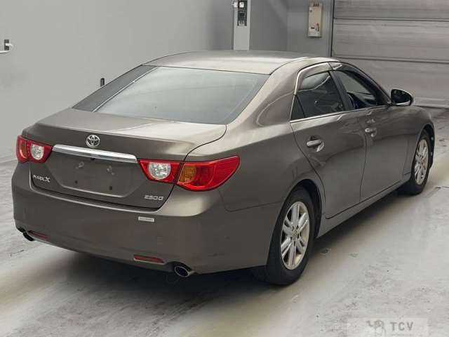 2011 Toyota Mark X