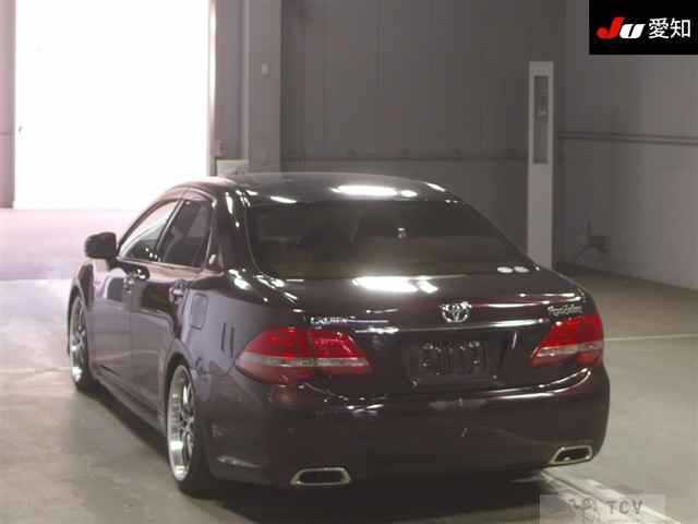 2009 Toyota Crown Royal Series