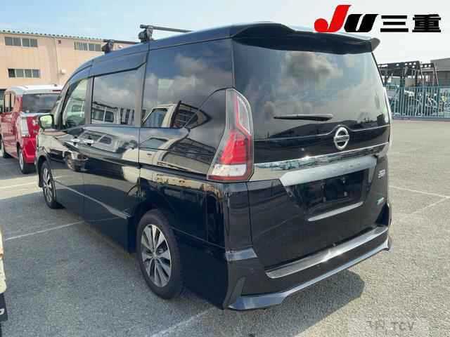 2017 Nissan Serena