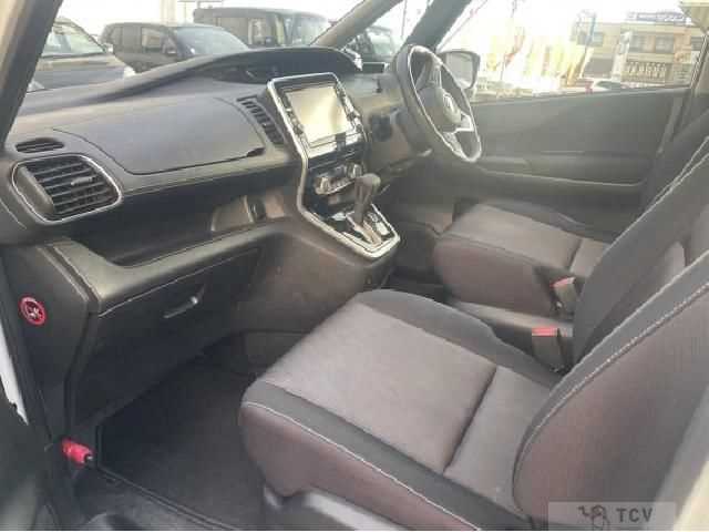2018 Nissan Serena