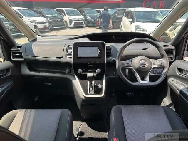 2017 Nissan Serena