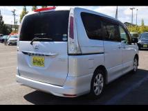 2011 Nissan Serena
