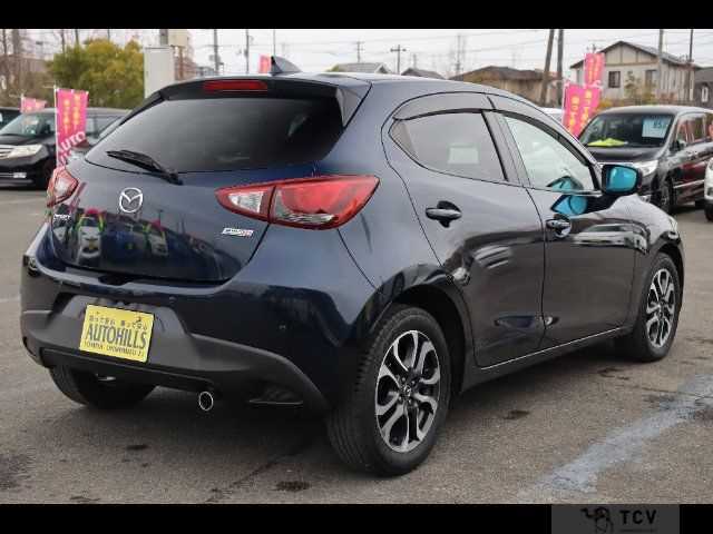 2017 Mazda Demio