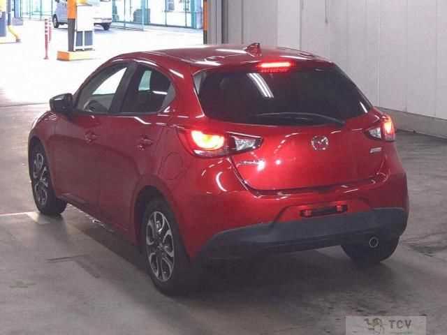 2016 Mazda Demio