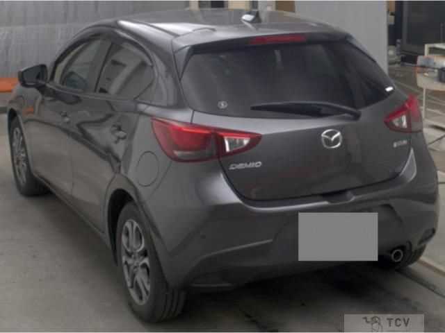 2018 Mazda Demio