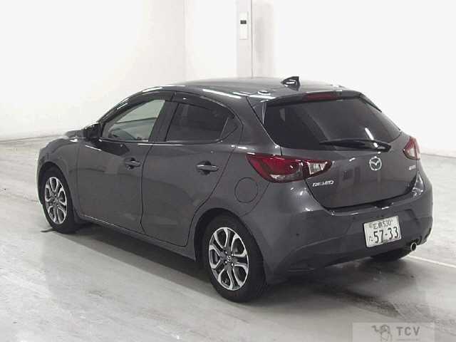 2017 Mazda Demio