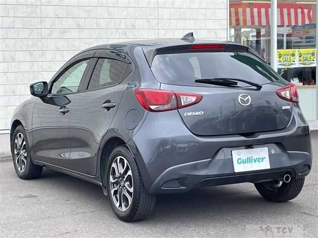 2016 Mazda Demio