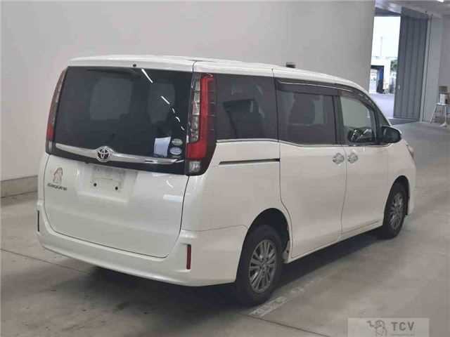 2015 Toyota Esquire