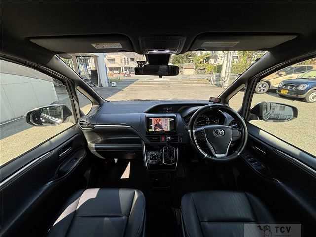 2016 Toyota Esquire