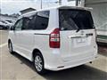 2013 Toyota Noah