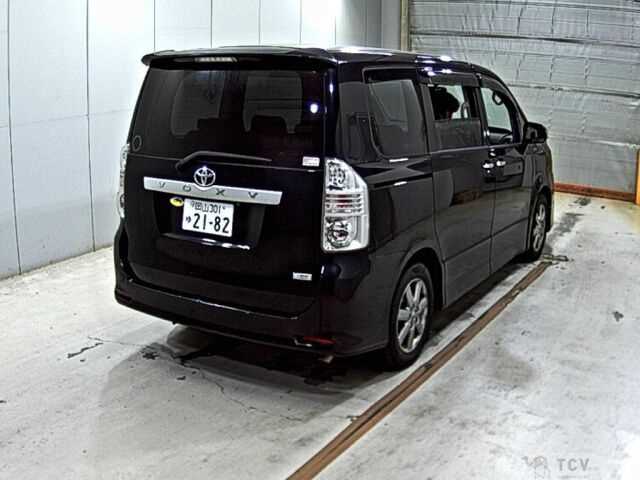2009 Toyota Voxy
