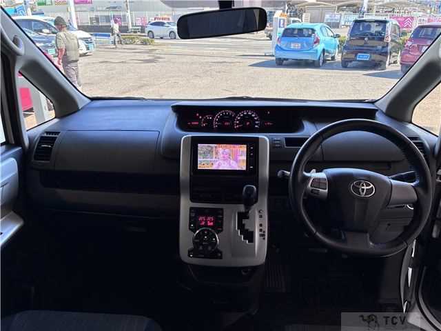 2013 Toyota Noah