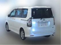 2007 Toyota Voxy