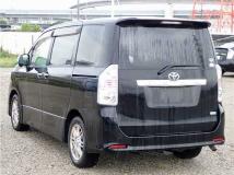2009 Toyota Voxy