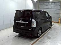 2011 Toyota Voxy