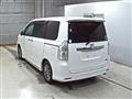2013 Toyota Voxy