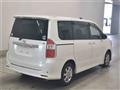 2009 Toyota Noah