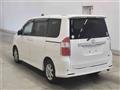 2009 Toyota Noah