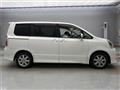 2009 Toyota Noah