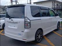 2010 Toyota Voxy