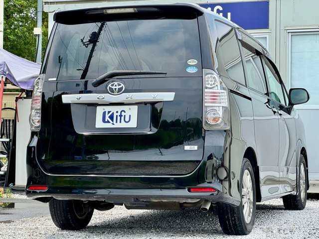 2011 Toyota Voxy