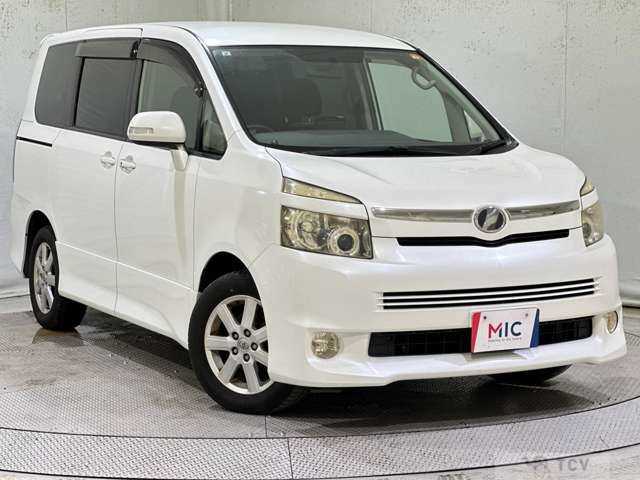 2007 Toyota Voxy