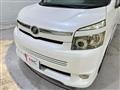 2007 Toyota Voxy