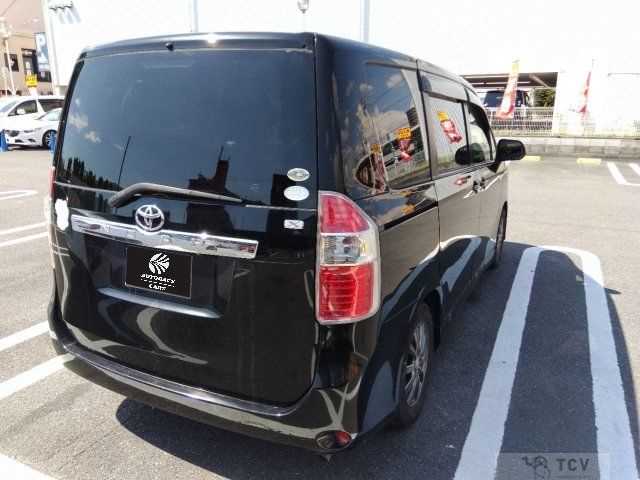 2007 Toyota Noah