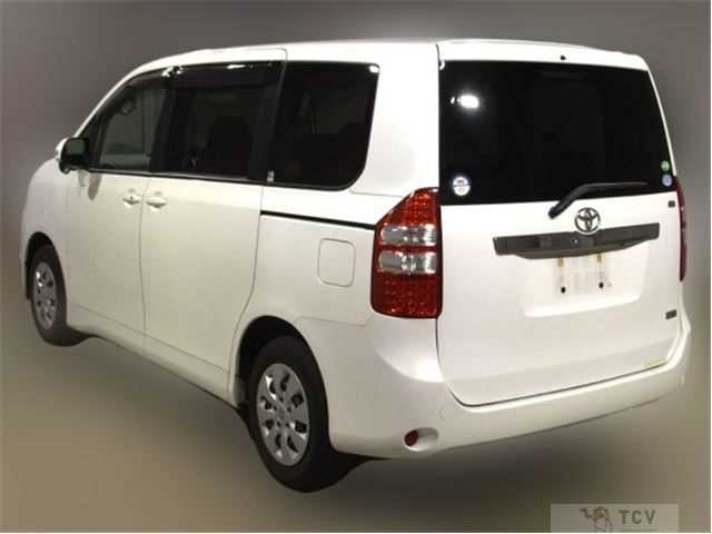2013 Toyota Noah