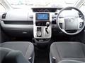 2007 Toyota Voxy
